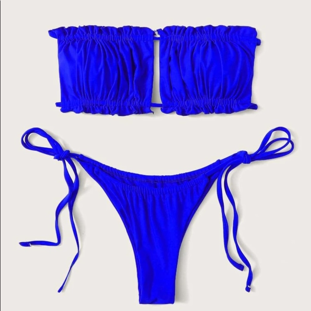 SHEIN- Ruched Frill Bandeau Tie Side Bikini